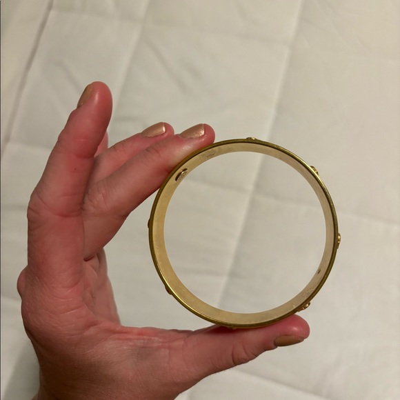 Janna Conor Coral Seahorse Bangle Bracelet - Picture 2 of 4